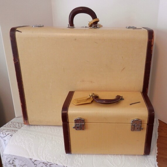 Vintage 1950s Weary Luggage Set Vintage Yellow by CraftItVintage