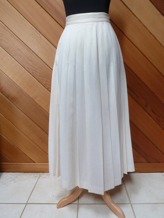 Winter White Wool Skirt 47