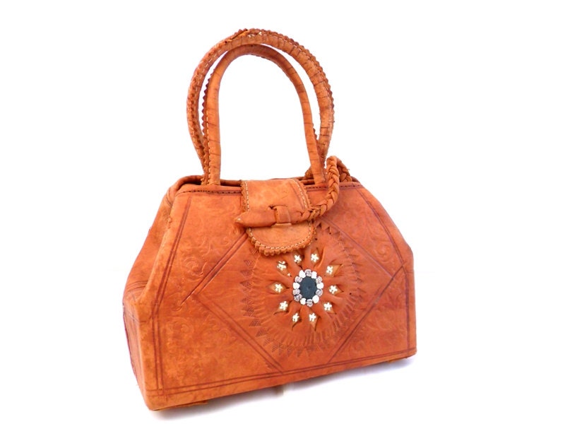 Vintage Tan Leather Purse, Bag, Handbag circa 1970's. - LarkVintage