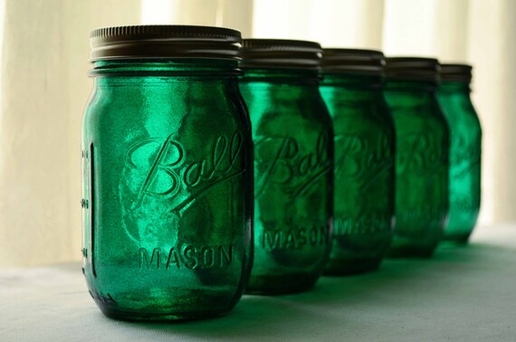 Items similar to Stained Glass Mason Jars Set of 5 Emerald Green, Pint Size on Etsy
