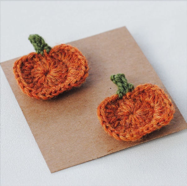 Set of 2 Crochet Pumpkin Hair Clips - Retro Style Halloween Hair Clips - Limited Edition - SnowFallStudio
