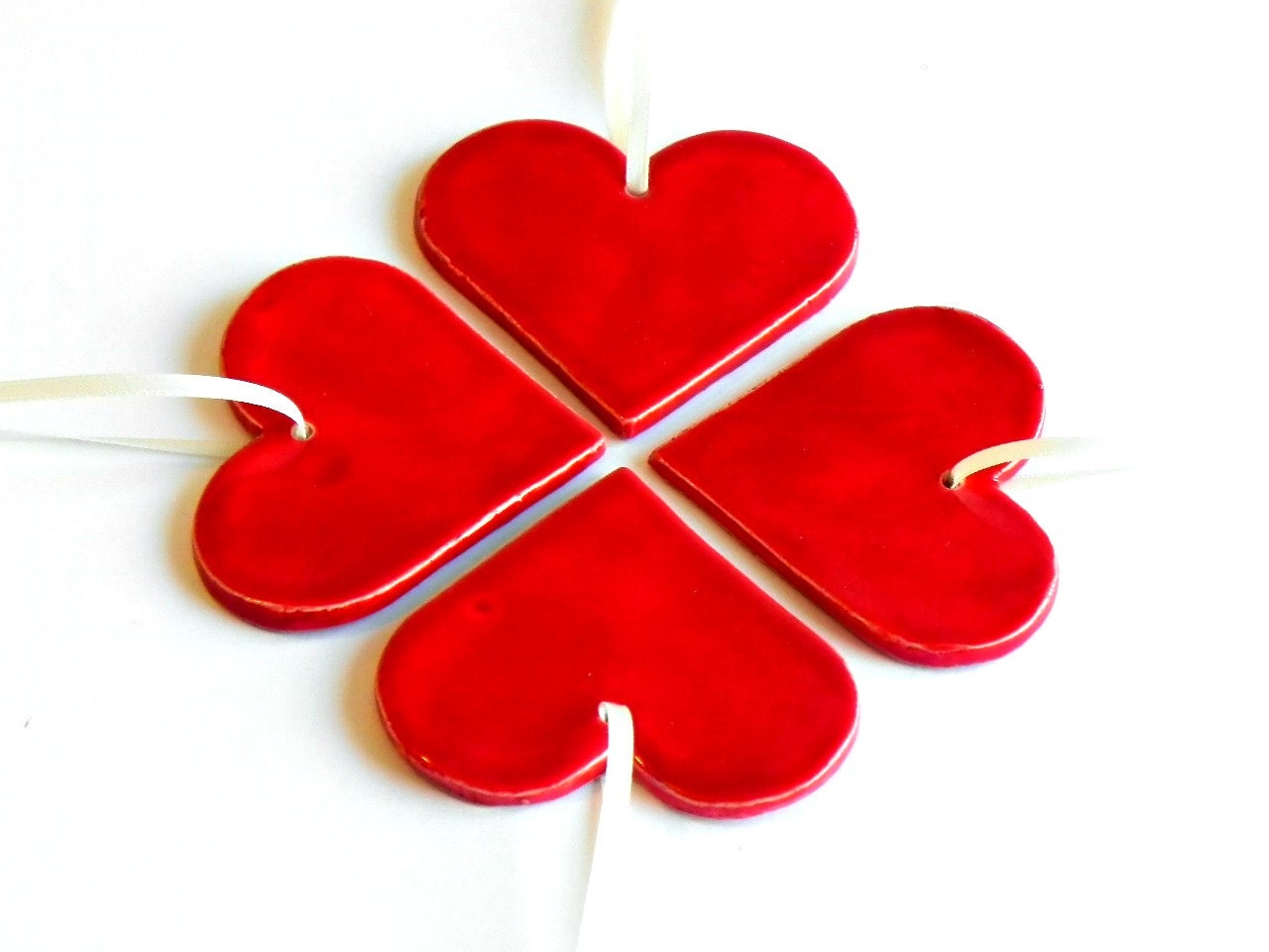 Valentine's Day Ceramic Red Hearts Ornaments Minimalist Wedding Favor Love Home Decoration Valentine Gift Set of 4 - Ceraminic