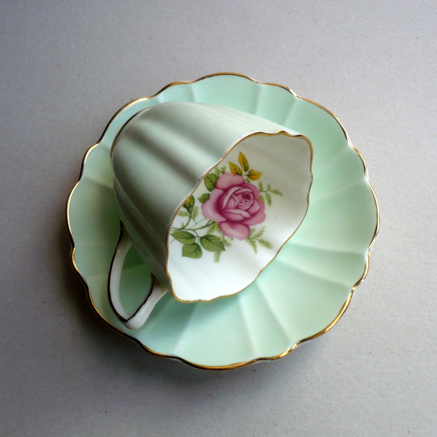 Dating english bone china