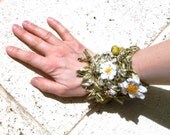 Bracelet Green Daisy - hand-knitted crocheted embroidered bracelet with wooden beads,buttons and fringes (shabby chic,country style,hippie) - koticzka