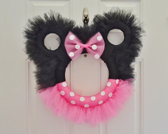 Items Similar To Minnie Mouse Tulle Wreath On Etsy