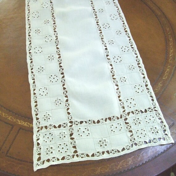 Very Long Linen Table Runner with Italian by LinensandThings