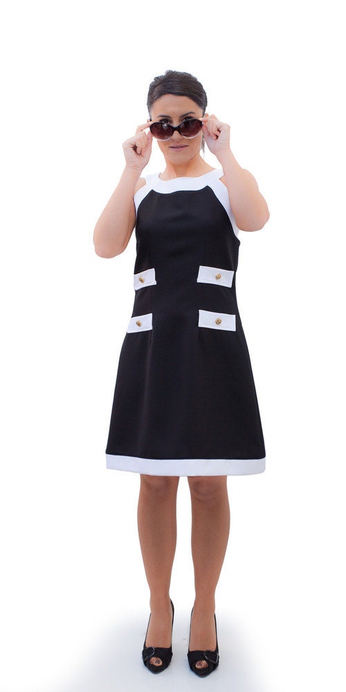 Black and white Mod Dress 60s retro scooter by