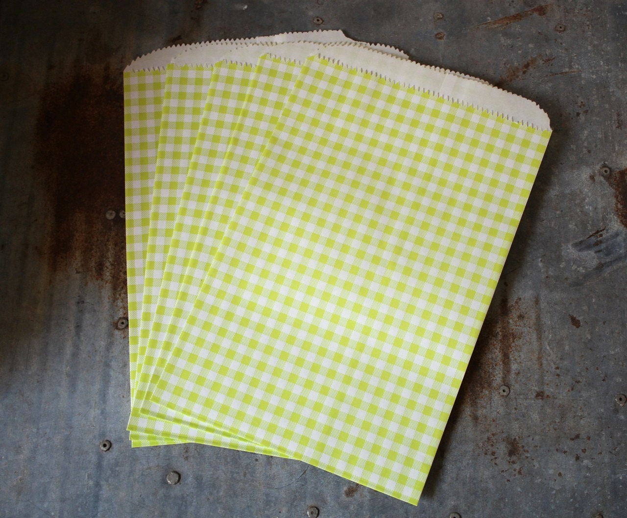 Green Apple Gingham- Kraft Paper Bags-- 6-1/4 X 9-1/4 -- Lot of 20 -- Gift Bags -- Merchandise Bags Il_570xn