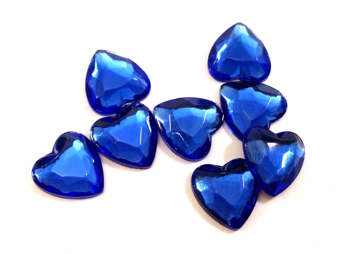 8 Vintage 9x8mm Sapphire Faceted Czech Glass Heart Cabochons - myAtlantis