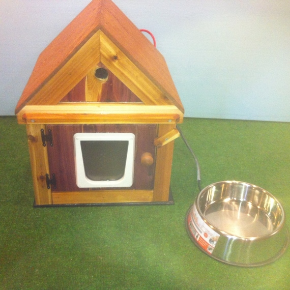 HEATED outdoor CAT HOUSE/heated bowl, bed, shelter