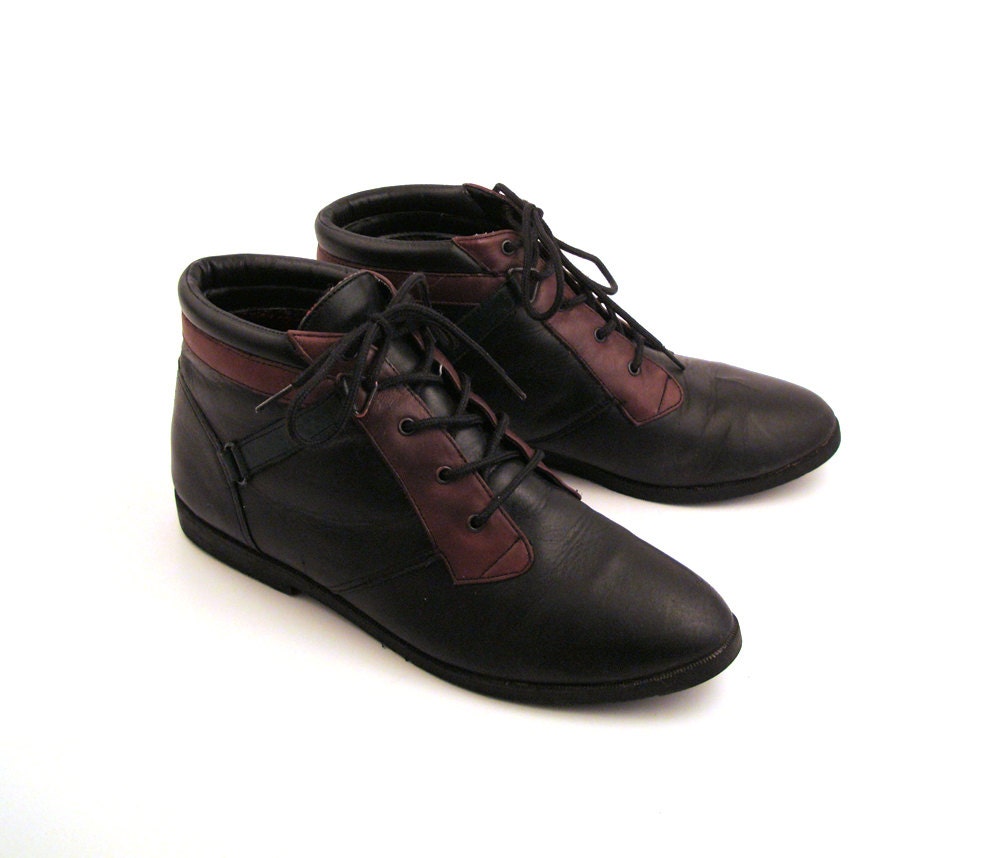 Granny Boots Vintage 1980s Black Burgundy and Green Leather Lace Up  Women's 7 1/2