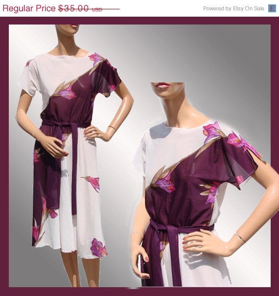ON SALE Vintage 1970s Sheer Dress // Floral Print // Polyester