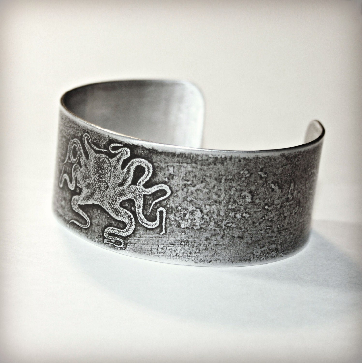Aluminum Cuff Bracelet - Etched with Squid / Octopus Design - Can Be Personalized - hardweardesigns