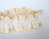 Wedding Garter - Vintage Ivoy Lace Heirloom Bridal Garter Style 601