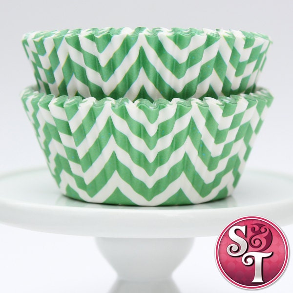 Chevron Lime Green GREASEPROOF Zigzag Baking Cups Cupcake Liners - Quantity 50 Il_570xn