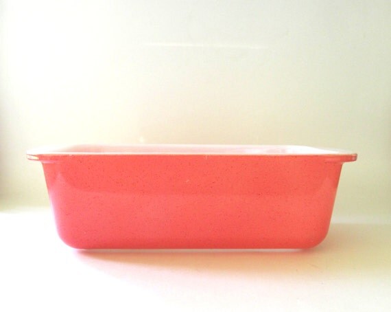 Pyrex Pink 1.5 QT Desert Dawn Loaf Pan 213 by FromSomeonesAttic