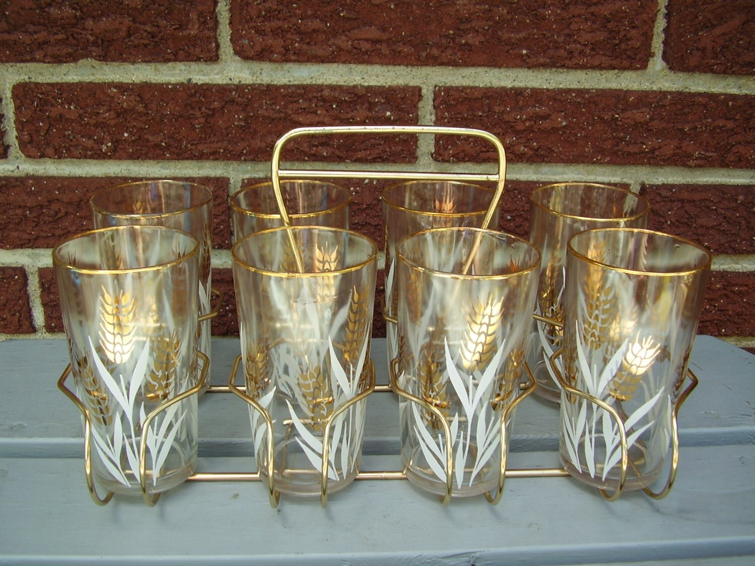 Vintage Gold and White Drinking Glasses Made By The by 3DsVintage