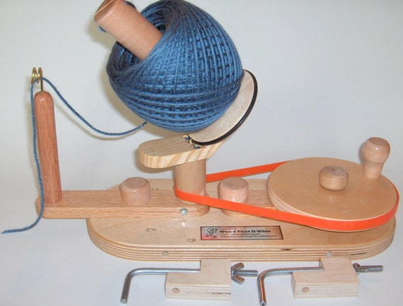 yarn-ball-winder-by-wood-that-it-whir-handmade-by-woodthatitwhir