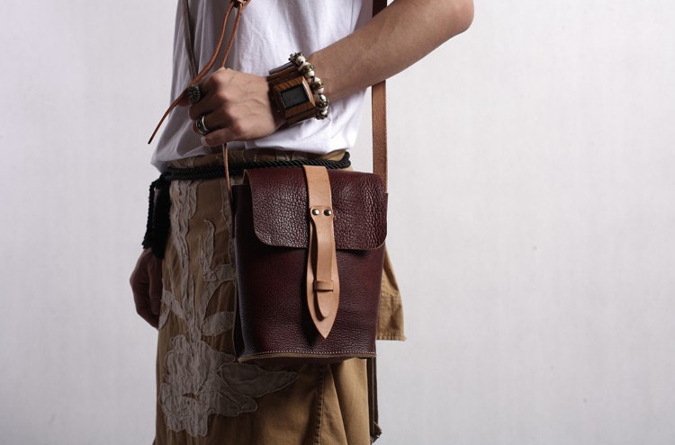 guy crossbody bag