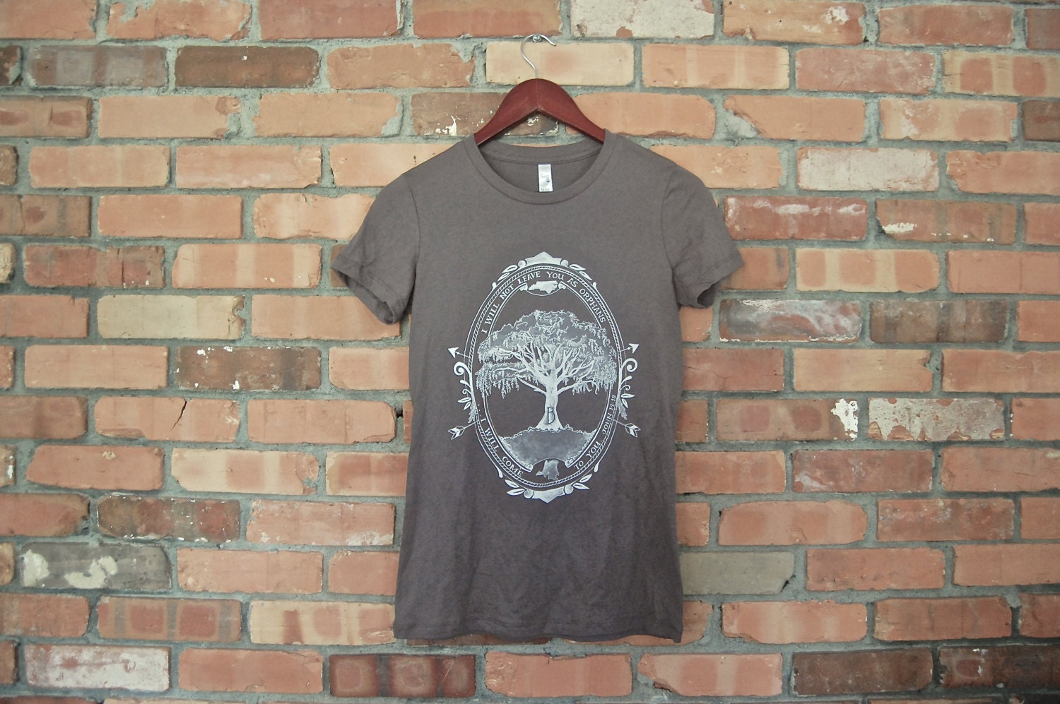 Soft, thin and comfortable t-shirt with a great design.