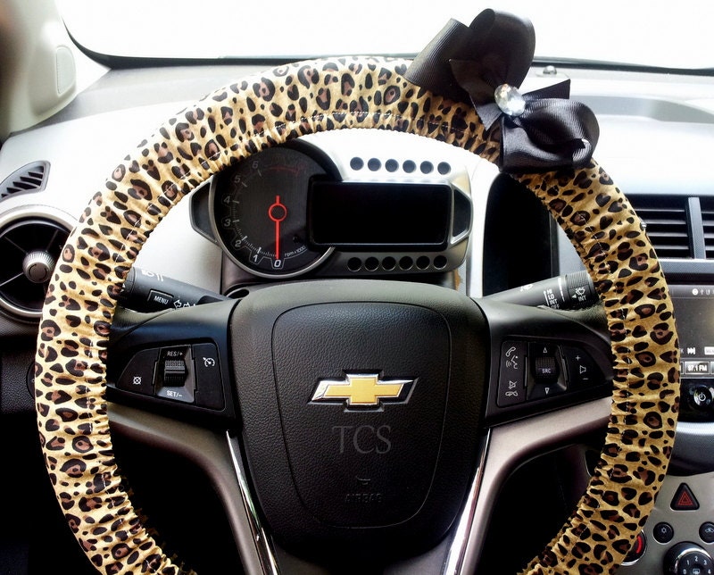 Cheetah Steering Wheel Cover with Bow - TurtleCoveStudio