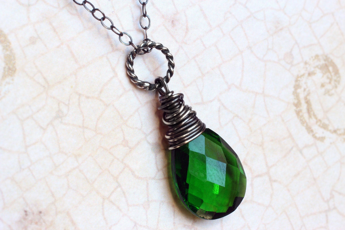 Emerald Green Quartz Necklace on Oxidized Sterling Silver - Verdant by CircesHouse on Etsy - CircesHouse