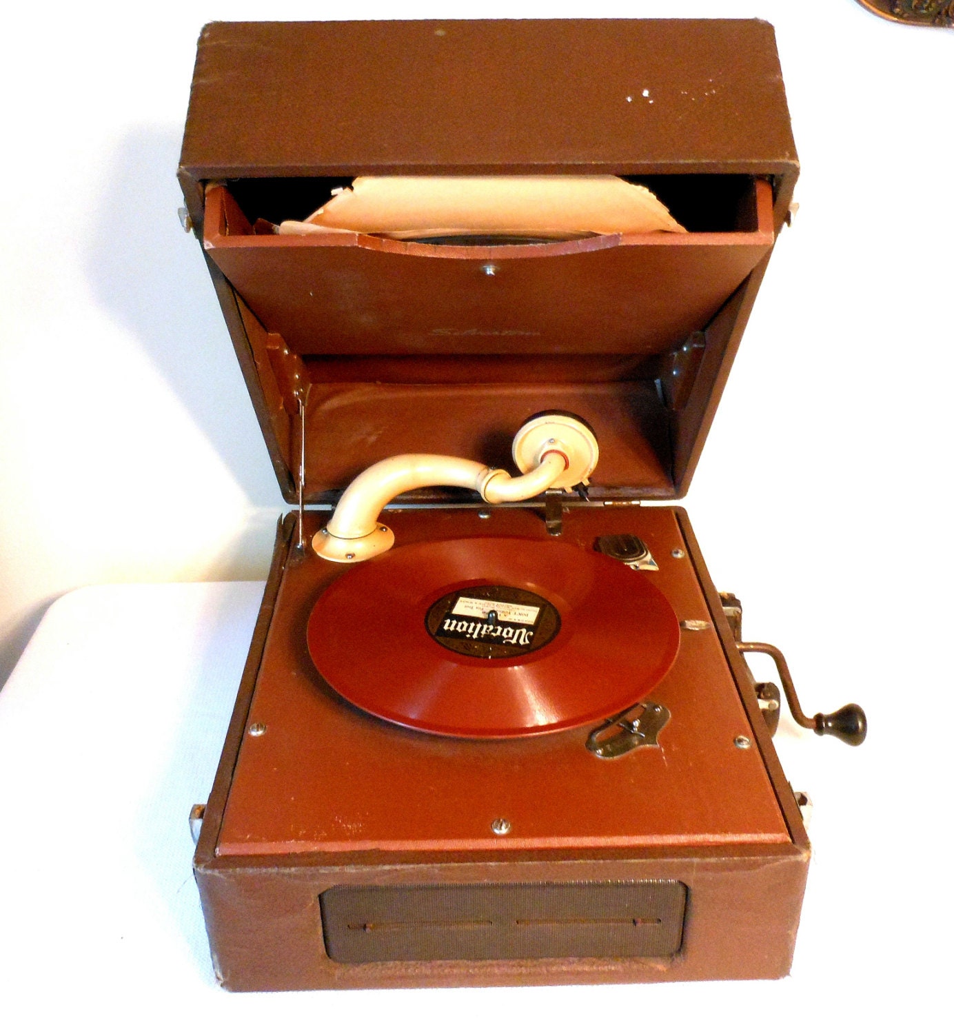 Vintage Silvertone Hand Crank Record Player by 2cool2toss on Etsy