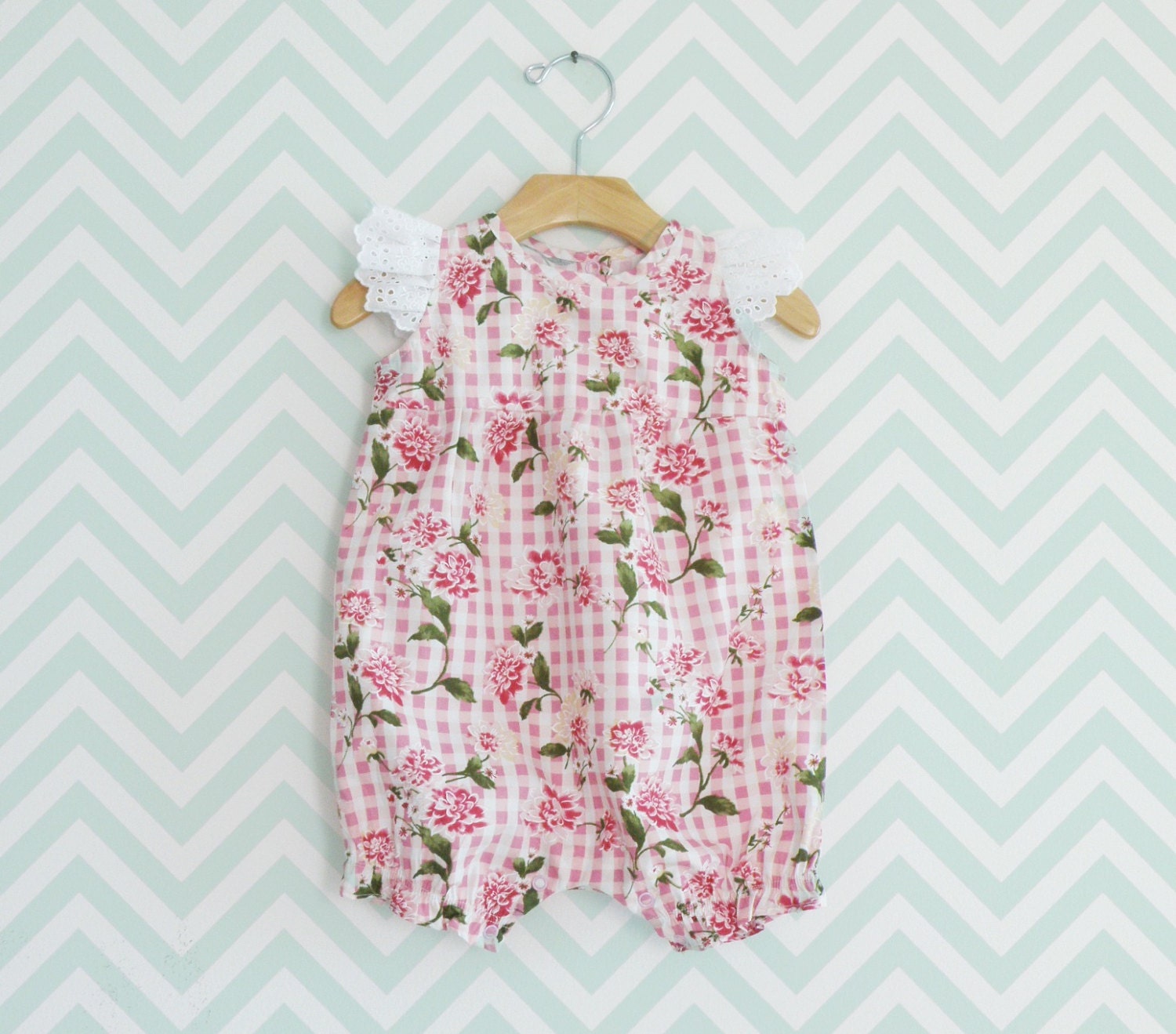 Romper for little girl Vintage flowers baby romper by Melimebaby