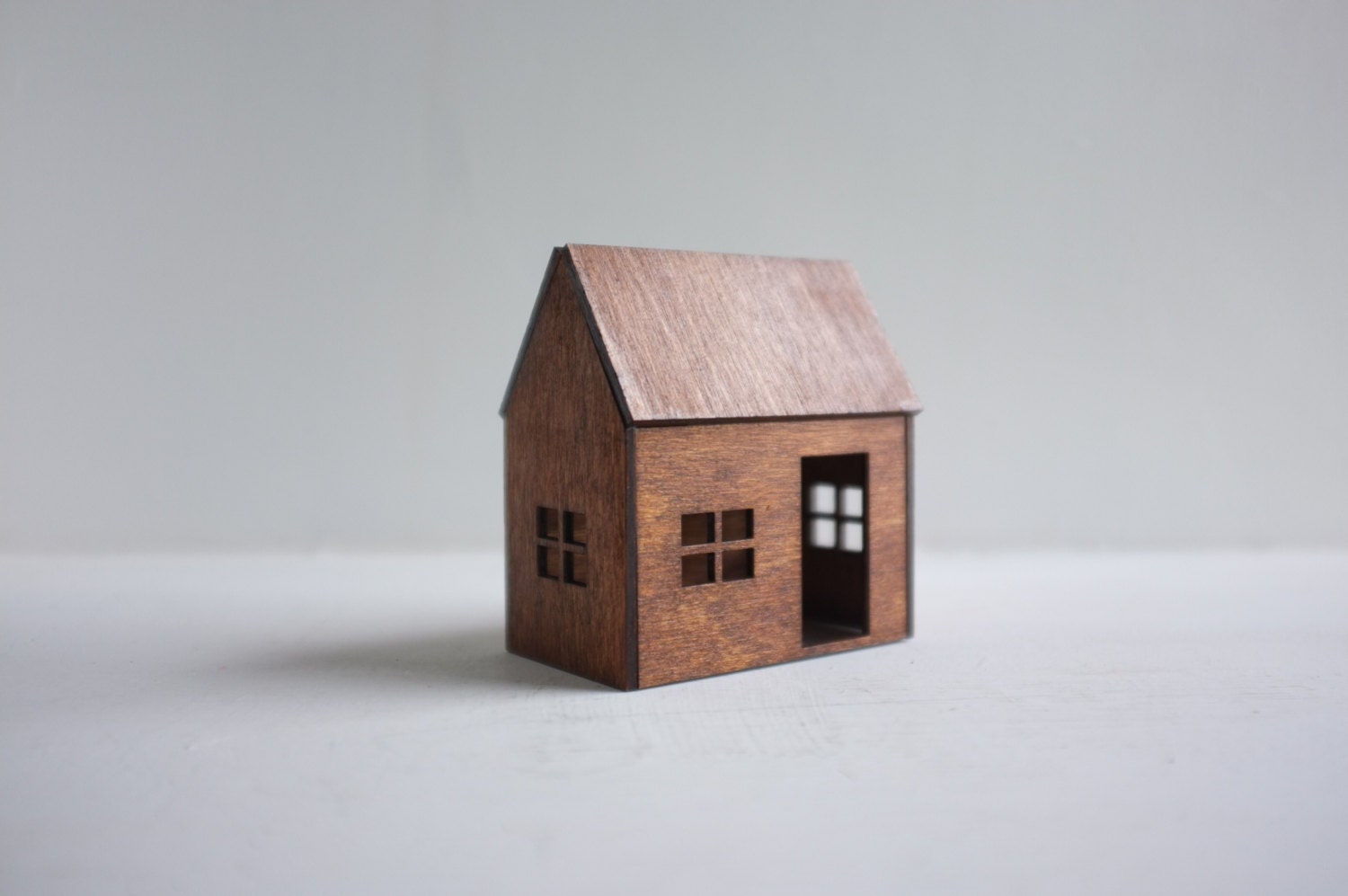 Small birch house - little wooden cabin in golden mahogany finish - honey color miniature architecture - 2of2