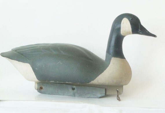 resin lawn goose