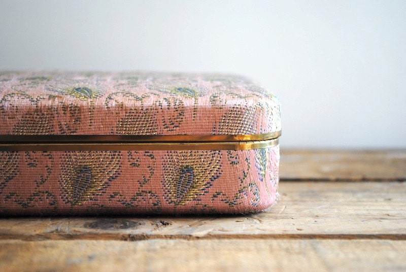 Vintage Jewelry Box - Hinged Pink Box with Peacock and Gold Detail - labiblioteca