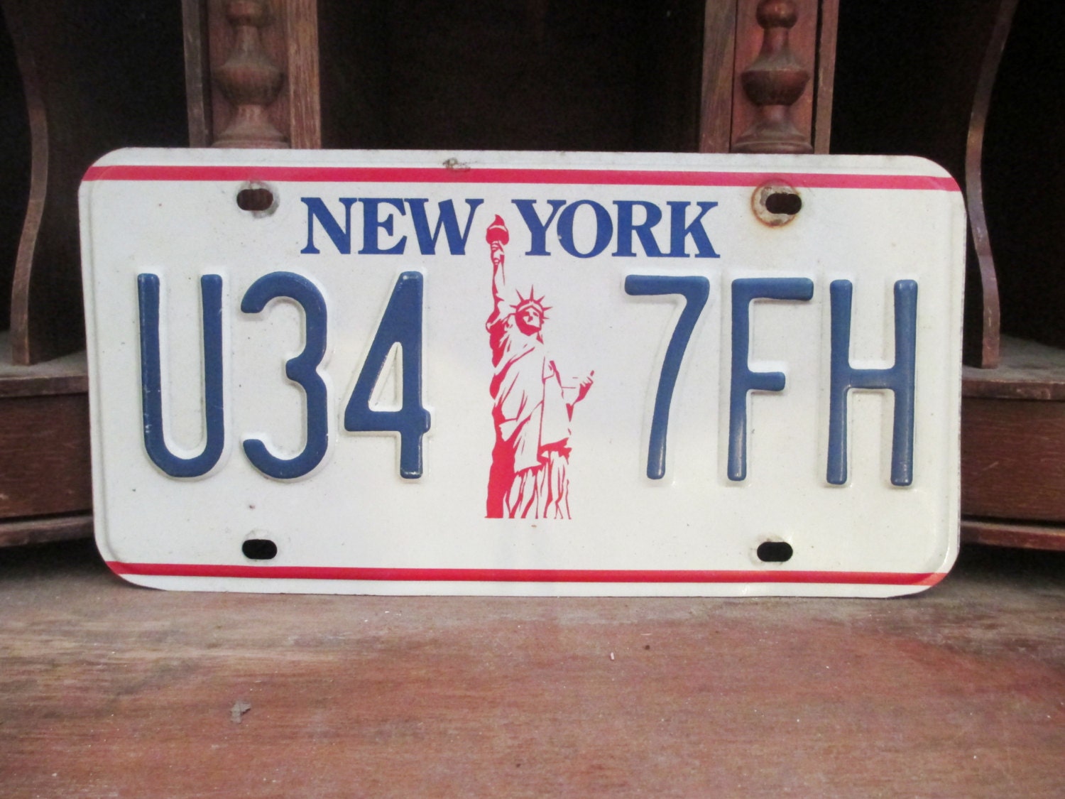 Vintage 90s New York License Plate Statue of by MemoryVintage