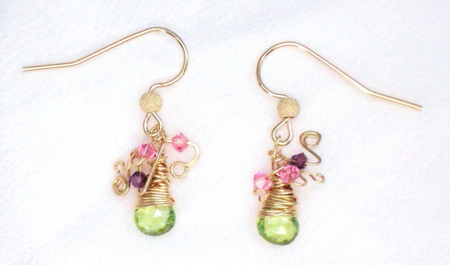 Dangle earrings with apple green peridot  flat briolettes and Swarovski crystals - Sweet Pea - VenetianMemories
