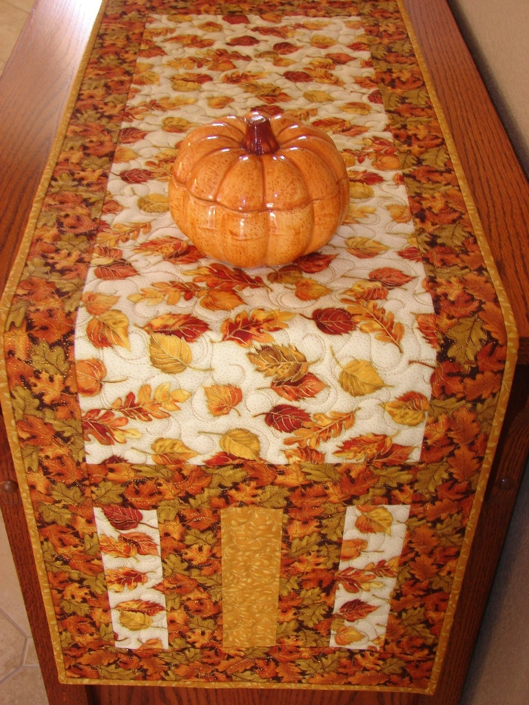 Quilted Thanksgiving Glittery  thanksgiving Elegant with table etsy Fall Autumn  runner Table  Runner