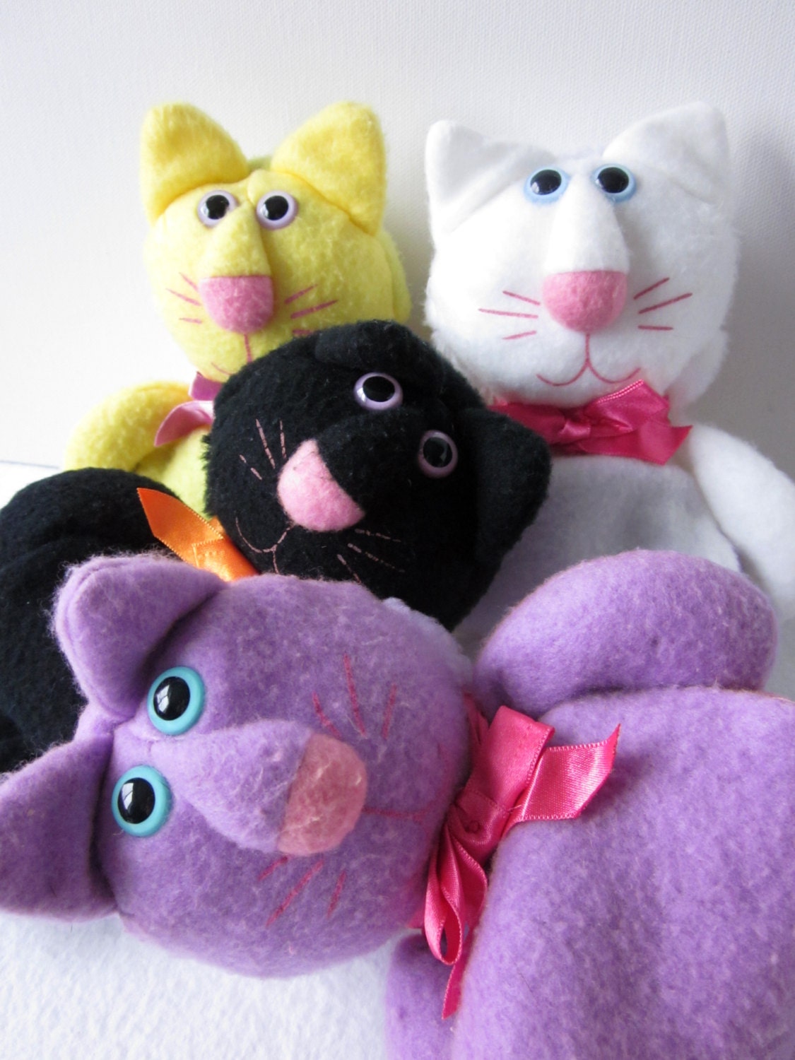 stuffed animal cats that purr