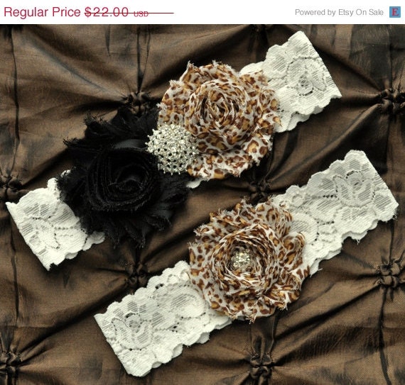 SALE Leopard Wedding Garter, Bridal Garter Set - Ivory Lace Garter, Keepsake Garter, Toss Garter, Shabby Chiffon Rosette Black Leopard Prin