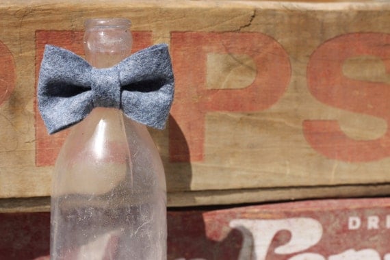 Items similar to Felt wine bottle bow tie, beer bottle bow tie, liquor