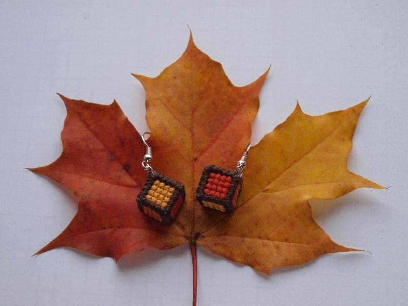 Autumn leaves, cube, geomtreic, cross sttitch, earrings - StitchyDragon