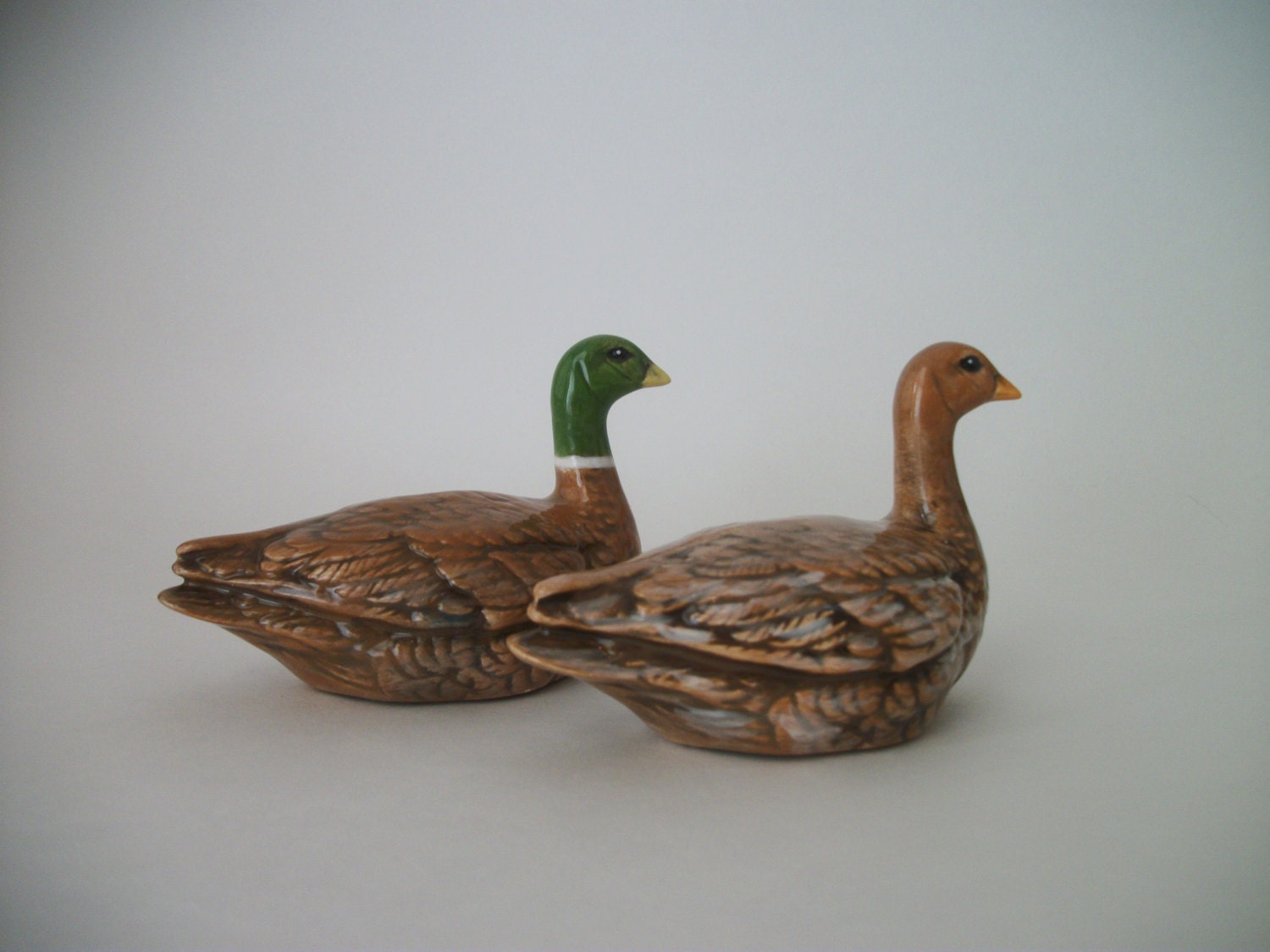 vintage ceramic mallard ducks