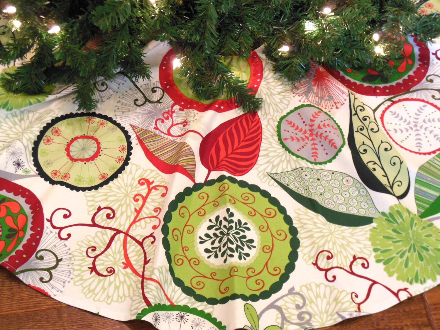 Contemporary Tree Skirt 