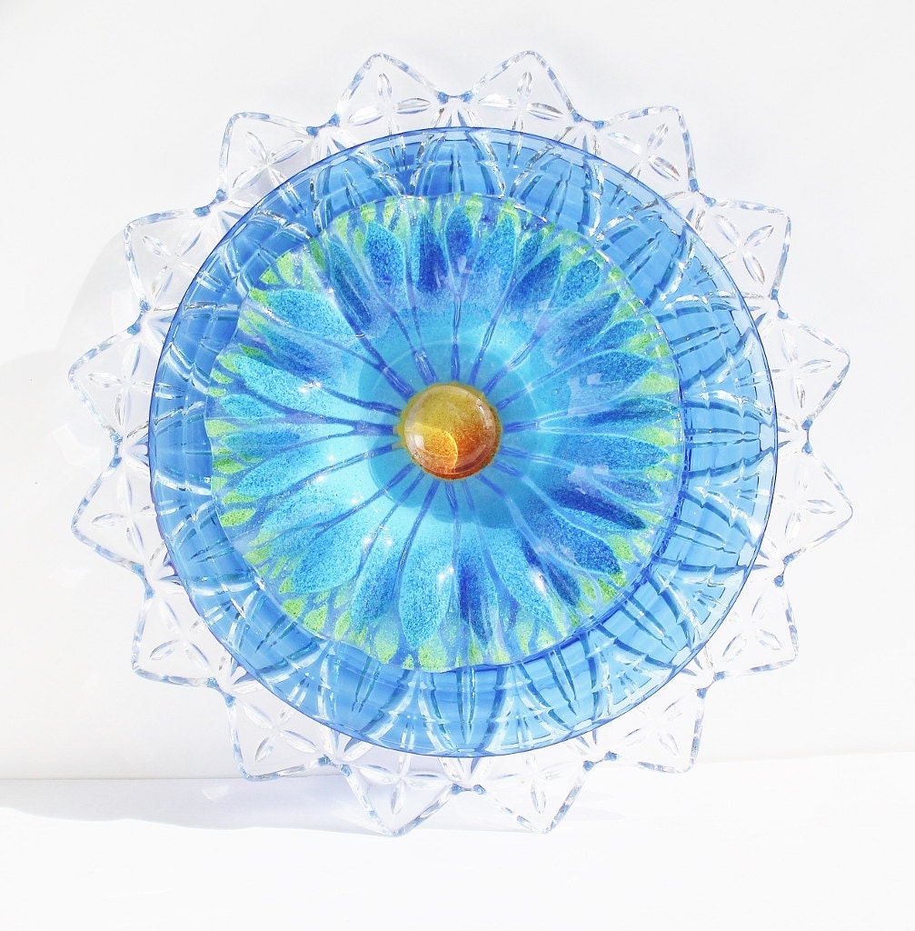 Vintage Glass Flower Suncatcher / Glass Art / Garden by TheBlueRam