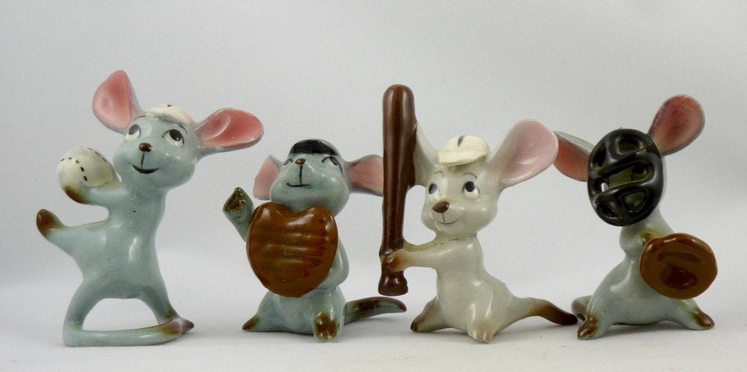 antique mice figurines