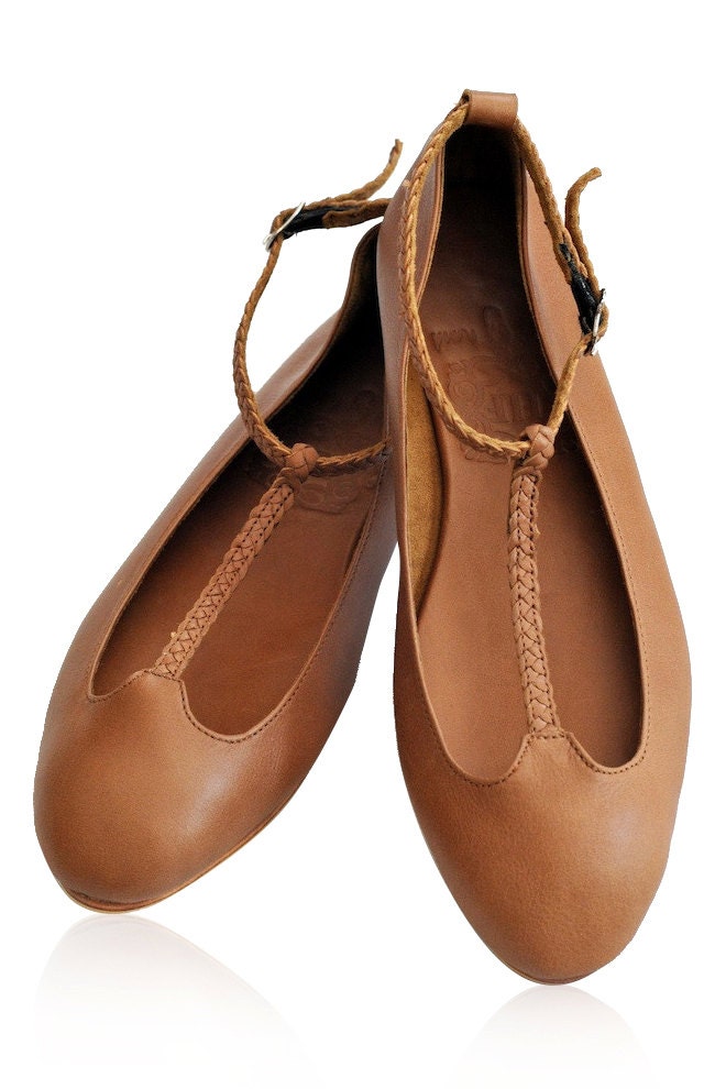 pointy flats with strap