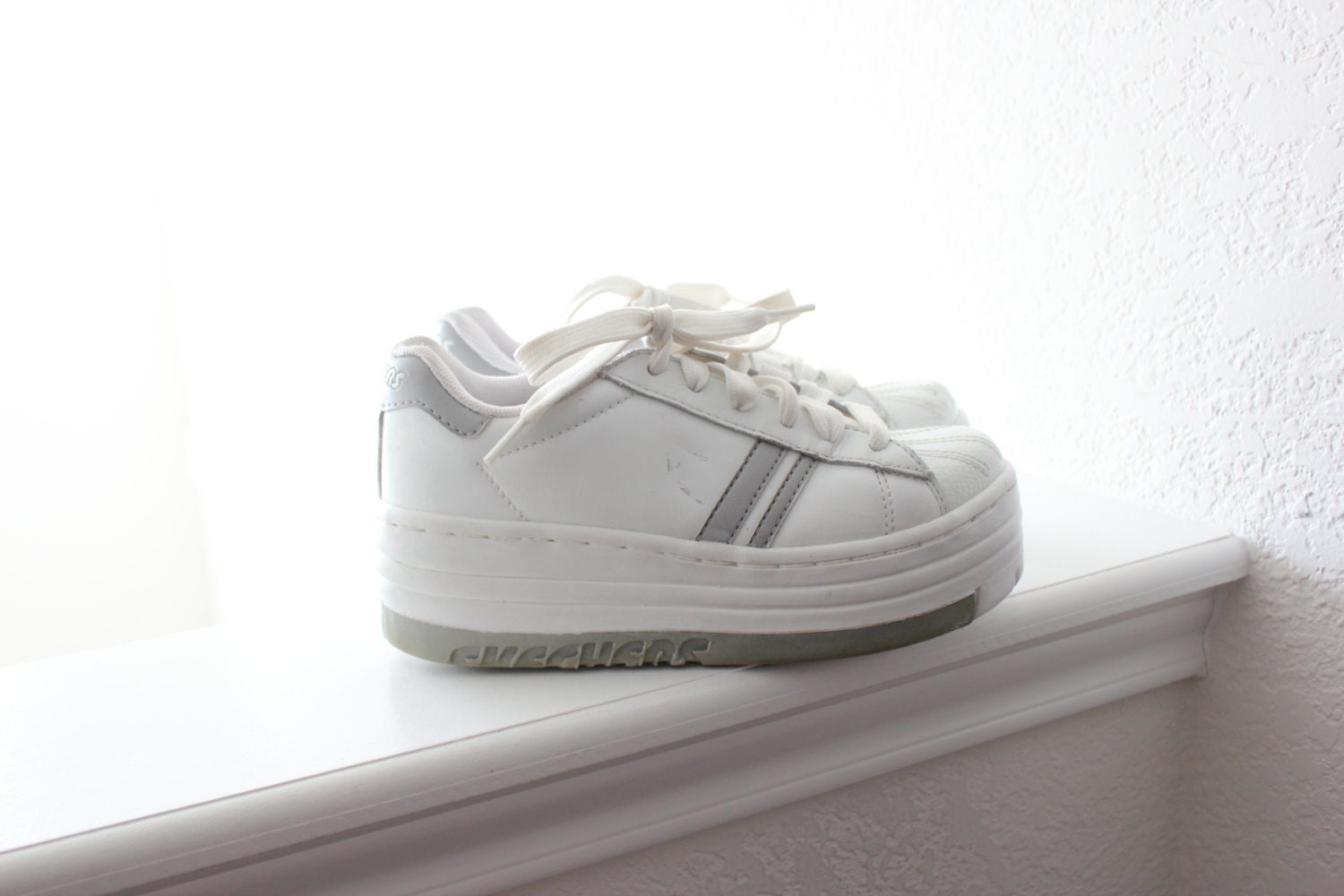90's white platform skechers tennis shoes 6.5