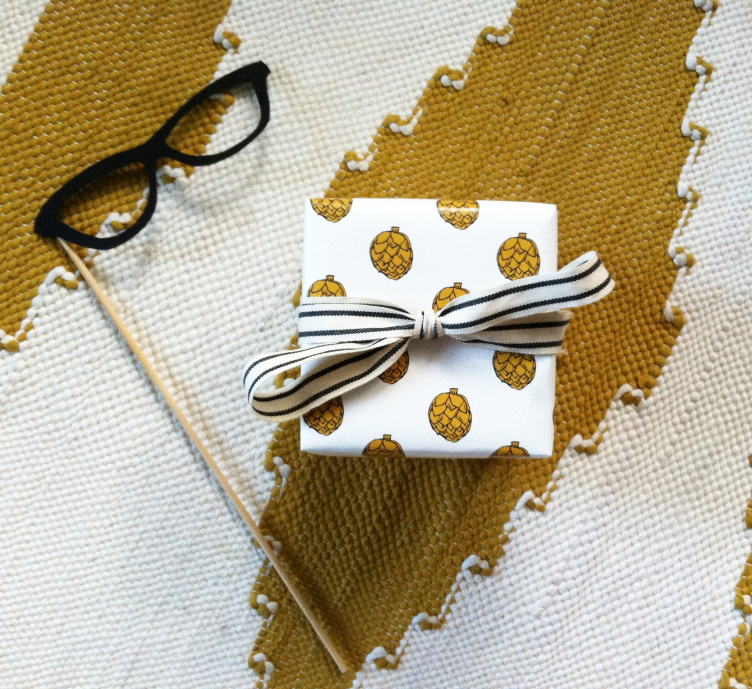 Gift Wrap // Artichoke my Heart // Foodie Wrapping Paper // Each Roll is 26"X36"