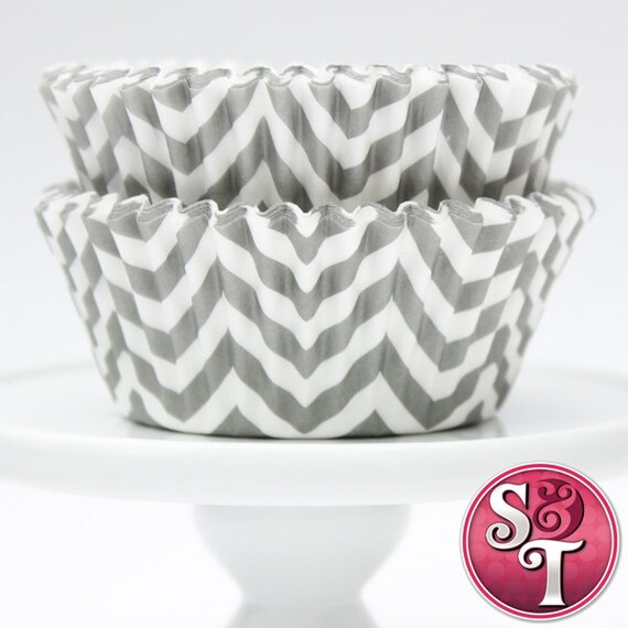 Chevron Gray GREASEPROOF Zigzag Baking Cups Cupcake Liners - Quantity 50 Il_570xn
