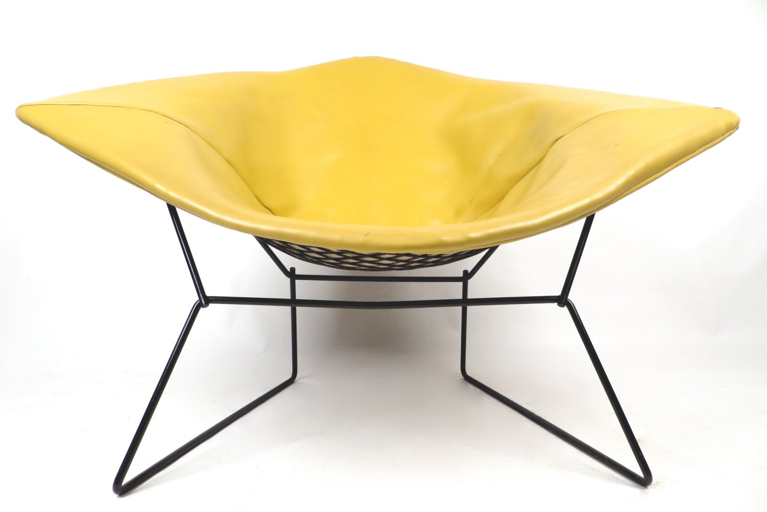 Knoll Bertoia large diamond chair with yellow cover. Free shipping in USA on sale - hermanmillermodern