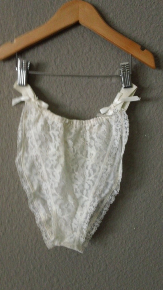 70s Lace High Cut Lace Panties with Bow Hips by CompanyV on Etsy