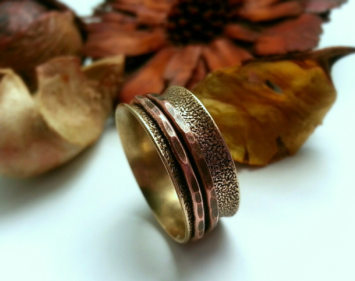 Brass Spinner Ring with Copper. Textured by 