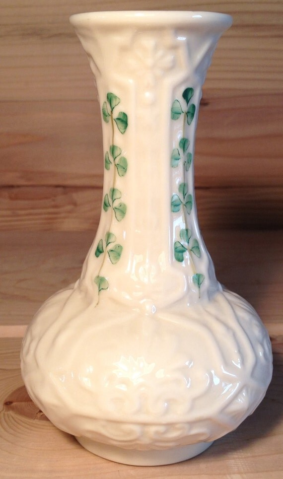 Vintage Belleek 5 Shamrock Spill Vase Ireland by TheRustyNailPail